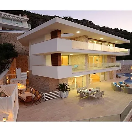 Sleeps 12 Pool Air Con Wifi * Kalkan