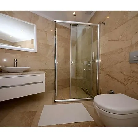 Sleeps 12 Pool Air Con Wifi *