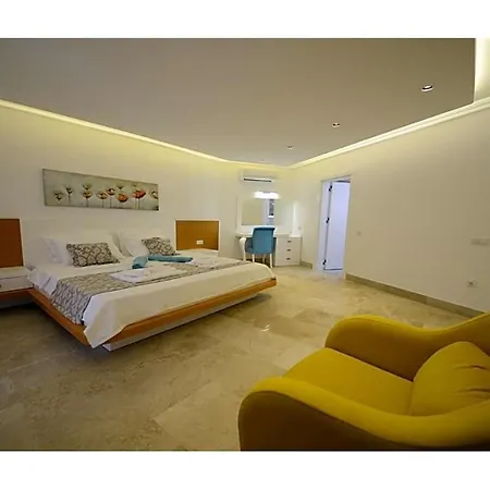 Sleeps 12 Pool Air Con Wifi Villa Kalkan