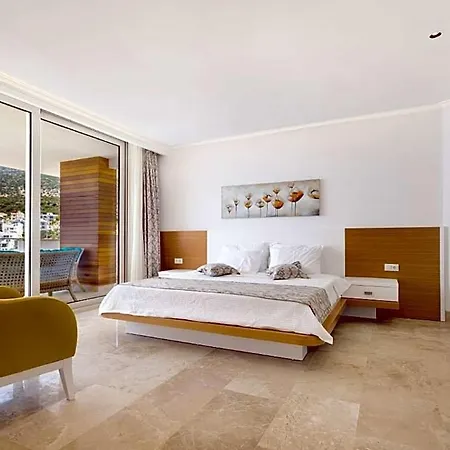 Villa Sleeps 12 Pool Air Con Wifi Kalkan