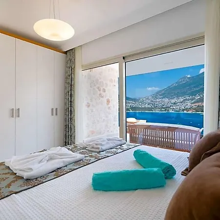 Sleeps 12 Pool Air Con Wifi *