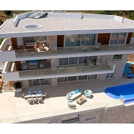 Sleeps 12 Pool Air Con Wifi Kalkan